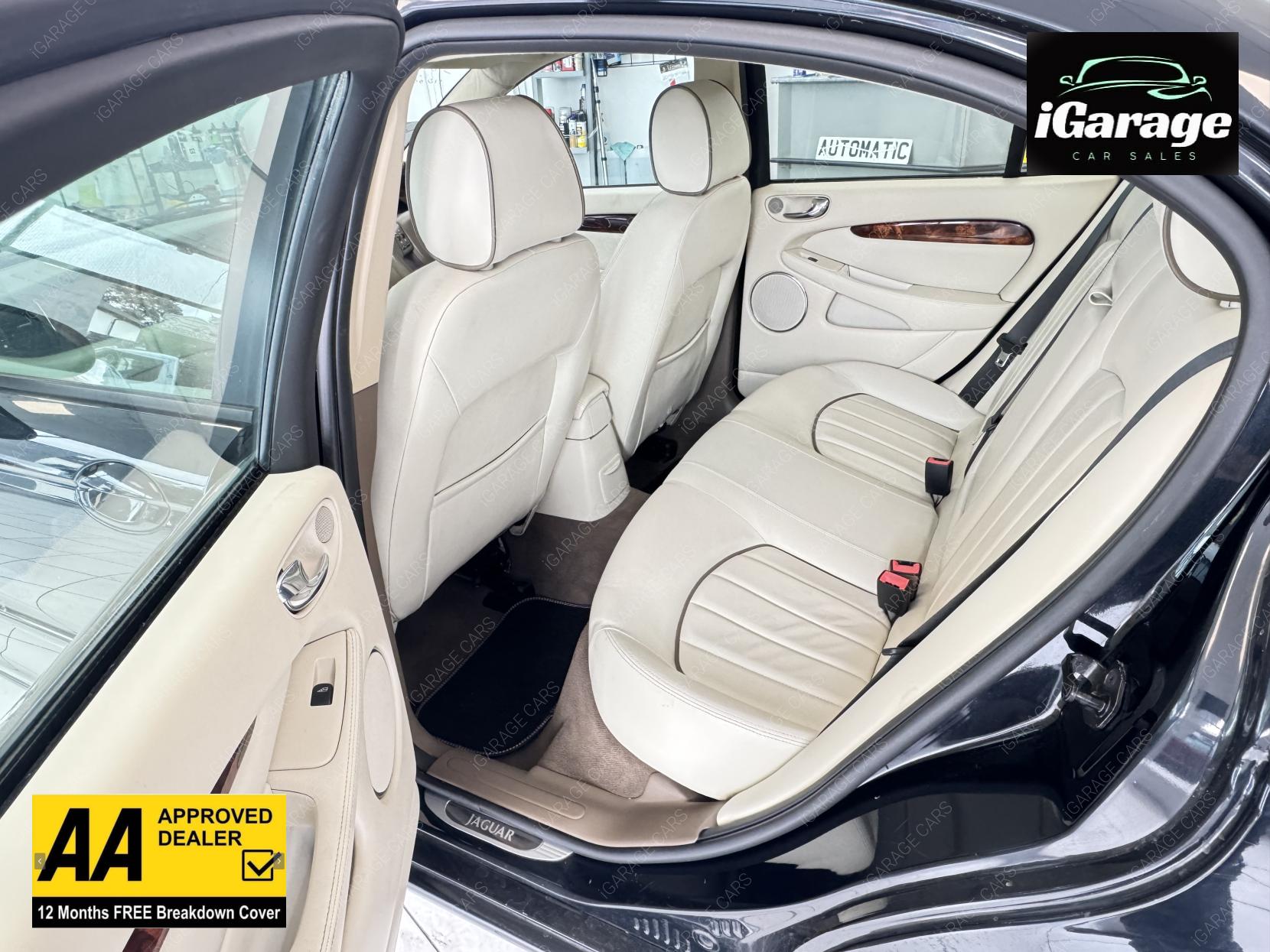 Jaguar X-Type 3.0 V6 Sovereign Saloon 4dr Petrol Automatic (AWD) (249 g/km, 231 bhp)